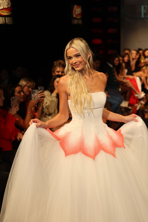 Olivia Dunne at Raising Cane’s Fashion Show, Sep 2025 4