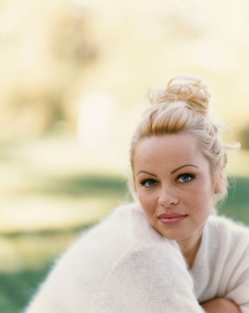 Pamela Anderson Photoshoot, 1995 16