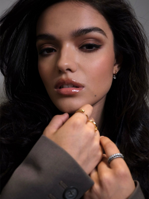 Rachel Zegler shines in Instagram photos, September 2025 4