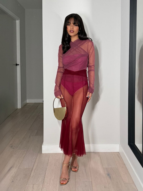 Rachel Zegler – Stage Debut Awards Photoshoot, September 2025