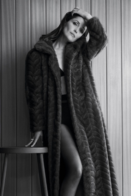 Rose Byrne for Vogue Australia, October 2025 9