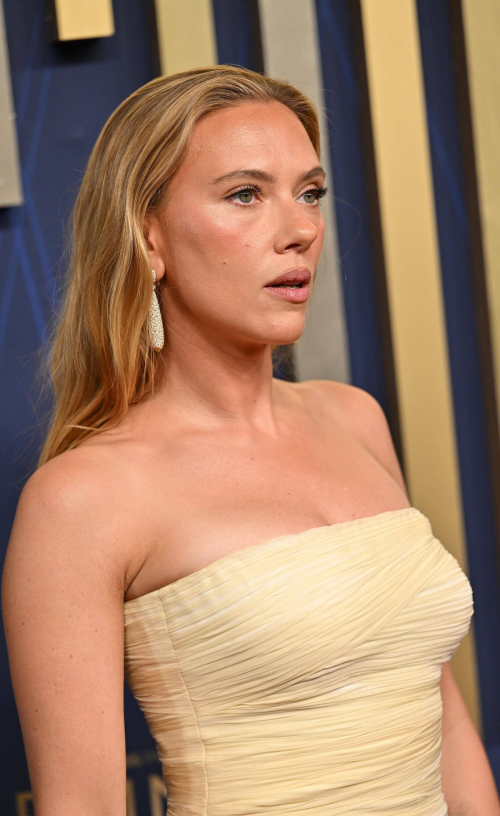 Scarlett Johansson at 77th Primetime Emmy Awards, September 2025 2