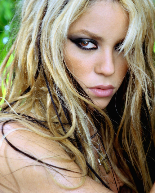 Shakira for Blender, 2002 11