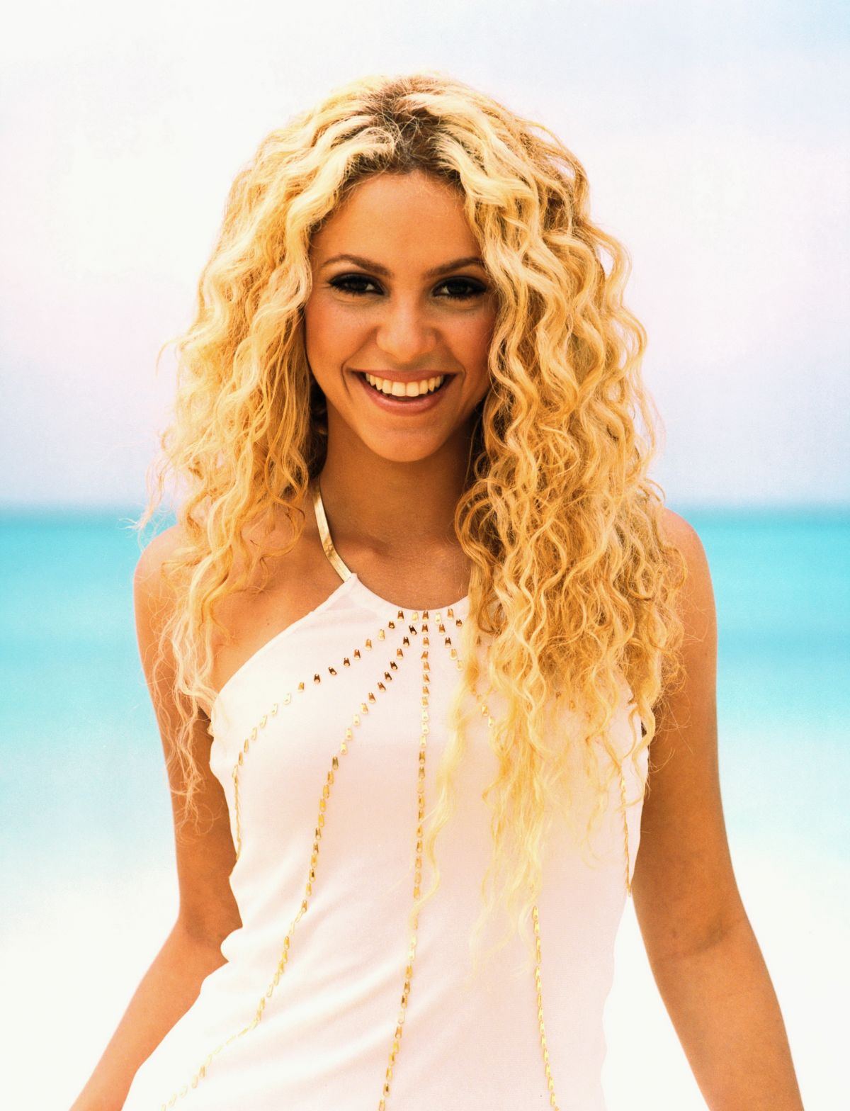 Shakira photoshoot, 2001