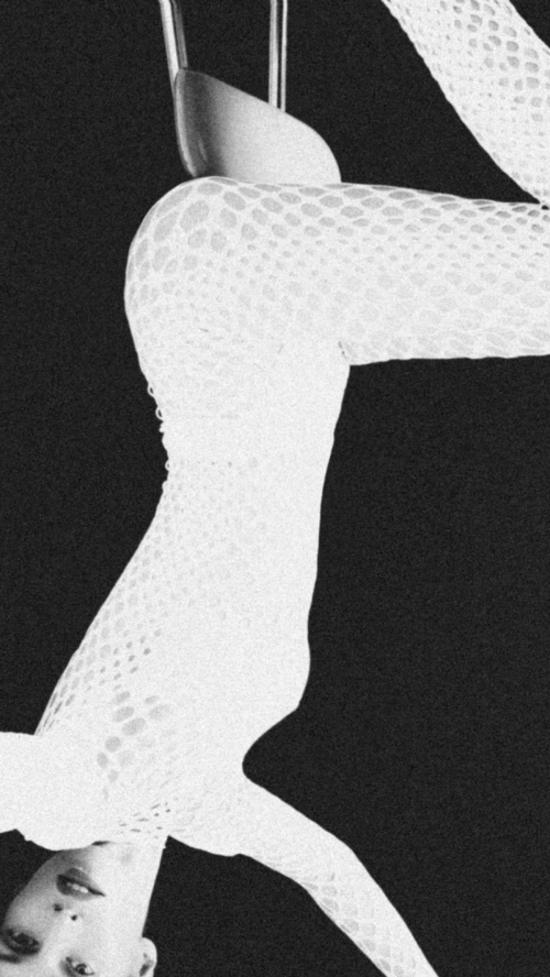 Stella Maxwell – Instagram Photos, September 2025 1