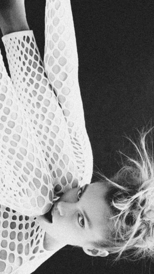 Stella Maxwell – Instagram Photos, September 2025 2