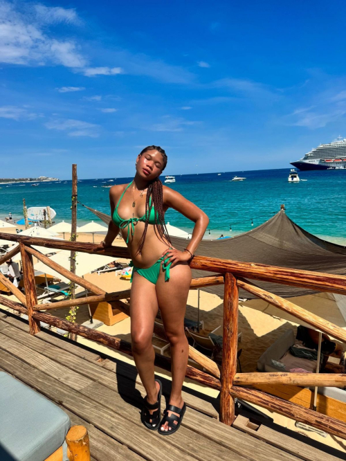 Storm Reid looks radiant in Instagram photos, September 2025 2