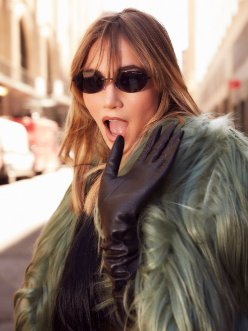 Suki Waterhouse for Vogue UK Michael Kors Fashion Show, September 2025 9