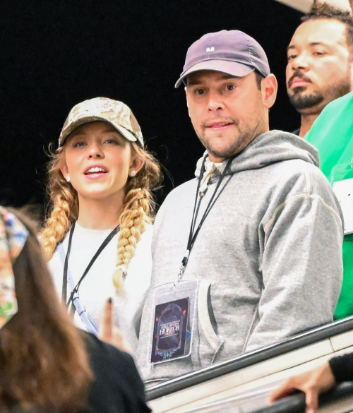 Sydney Sweeney Arrives at Universal Studios Halloween Horror Nights Los Angeles, September 2025 5