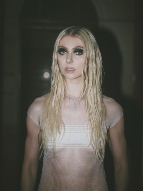 Taylor Momsen NYFW portraits, September 2025 2