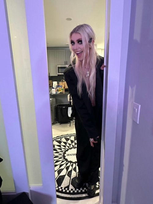 Taylor Momsen Nylon Magazine, September 2025 4