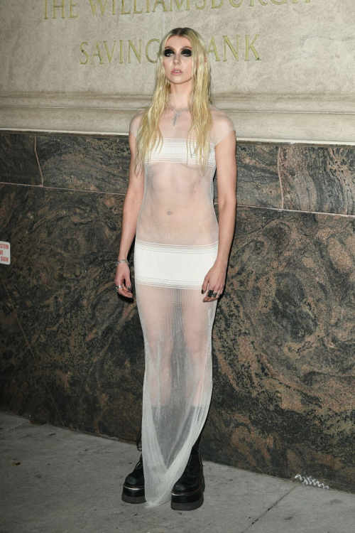 Taylor Momsen Out in New York, Sep 2025 4