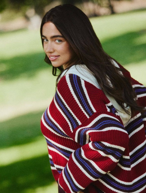 Taylor Nunez at a photoshoot, August 2025 2