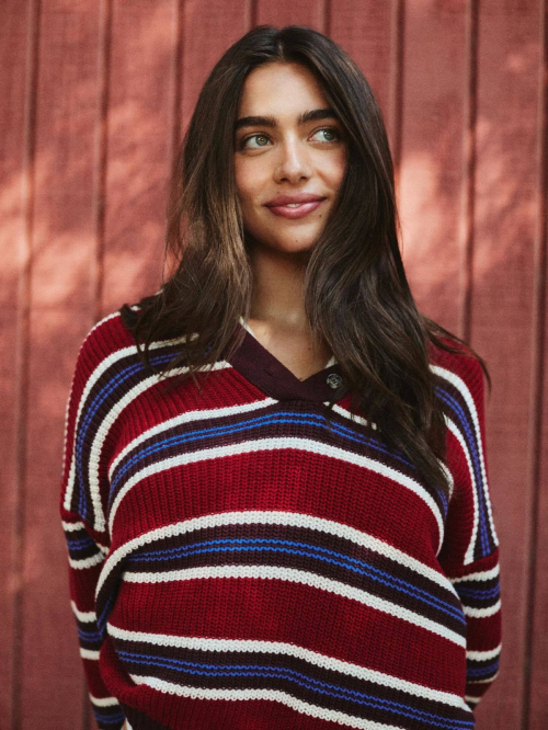 Taylor Nunez at a photoshoot, August 2025 4