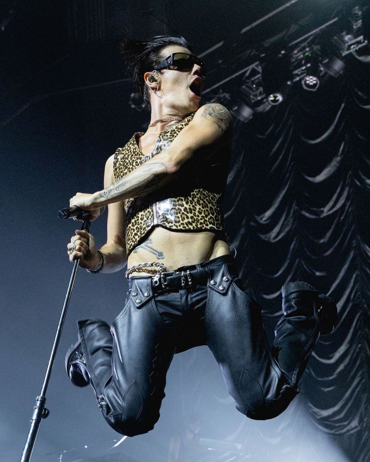 Yungblud live Idols World Tour Austin TX, August 2025