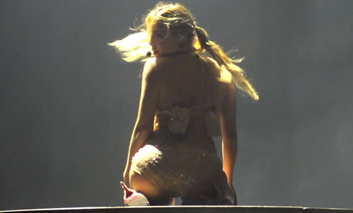 Addison Rae at photoshoot, October 2025 9