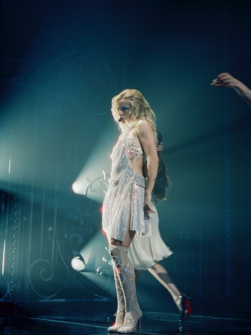 Addison Rae on Addison Tour, October 2025 5