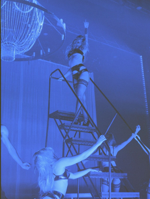 Addison Rae on Addison Tour, October 2025 7