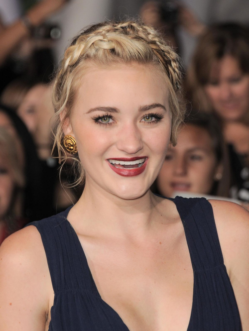 AJ Michalka at Twilight Saga Breaking Dawn Part 2 Premiere Los Angeles 4