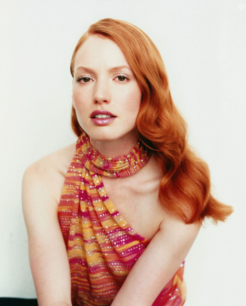 Alicia Witt at a photoshoot, 2001 3