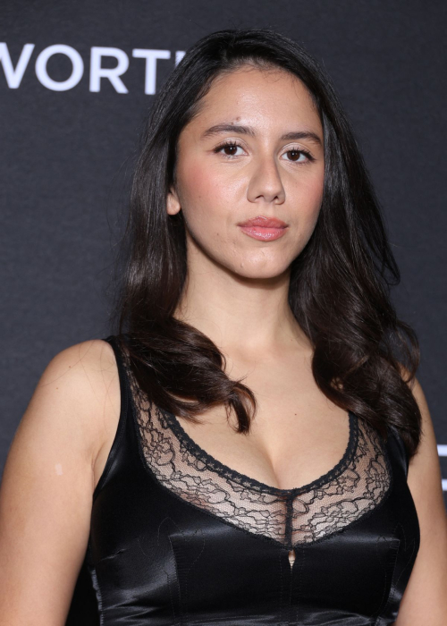 Anaide Rozam at L’Oreal Paris Show Paris Fashion Week, September 2025 1