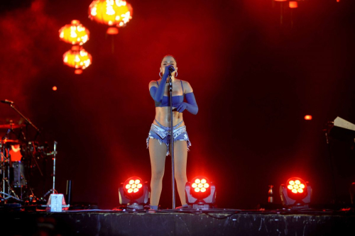 Anitta at Reveillon da Virada Salvador 3