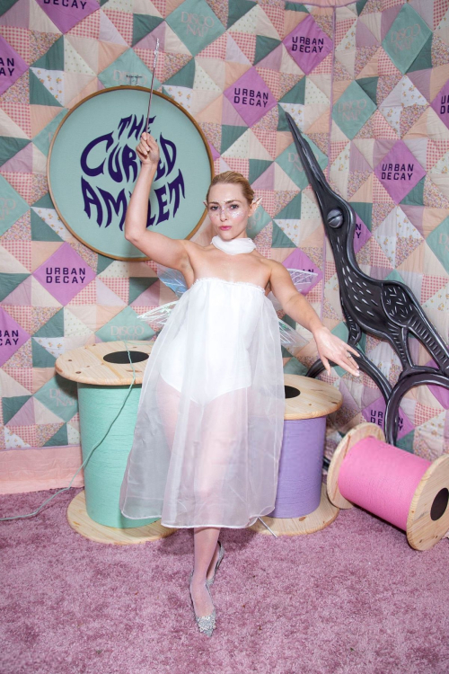 AnnaSophia Robb at Cursed Amulet Party NYC, October 2025 5
