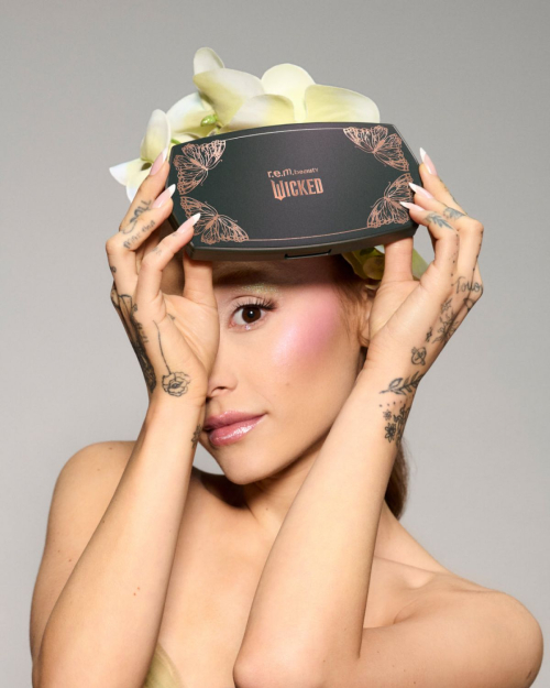Ariana Grande R.E.M. Beauty Wicked Collection, October 2025 2