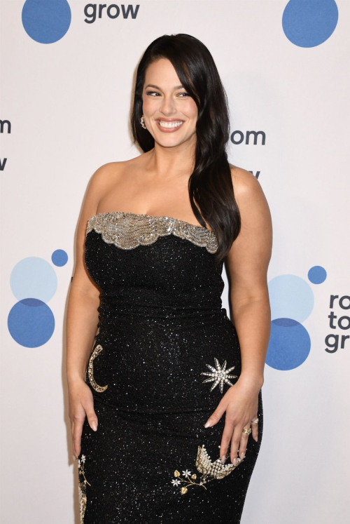 Ashley Graham and Uma Thurman at Room to Grow Gala, October 2025 1