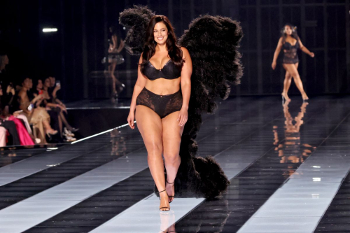 Ashley Graham stuns at Victoria