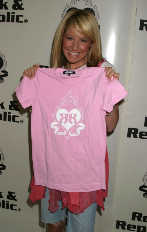 Ashley Tisdale at Rock & Republic Latin Grammy Gifting Suite Beverly Hills 2005 7