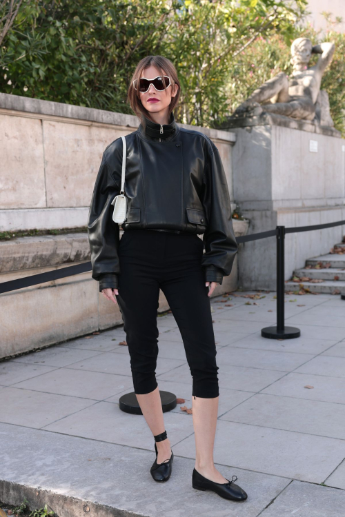 Barbara Palvin Arrives at Balenciaga Fashion Show Paris, October 2025 6