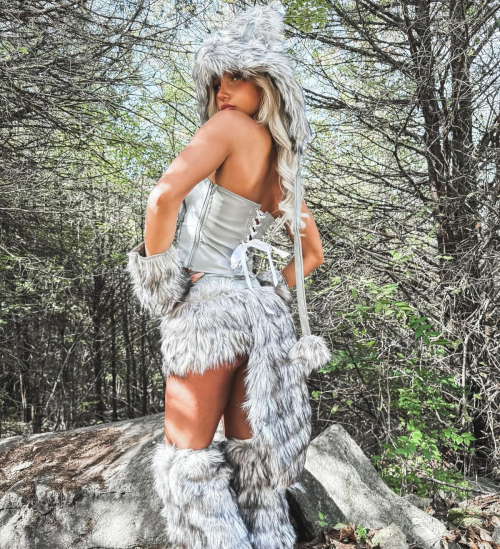 Brooklyn Riley Instagram photos, October 2025 1