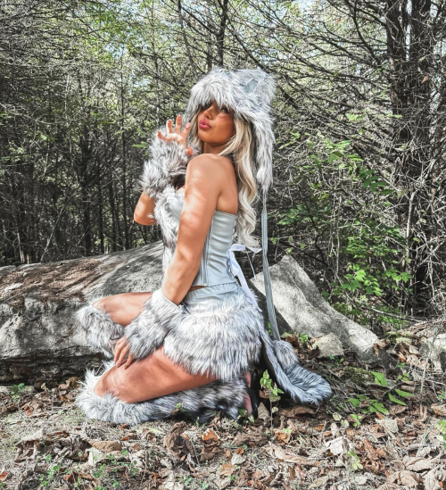 Brooklyn Riley Instagram photos, October 2025 3