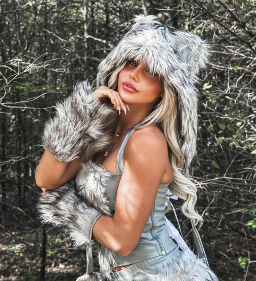 Brooklyn Riley Instagram photos, October 2025 7