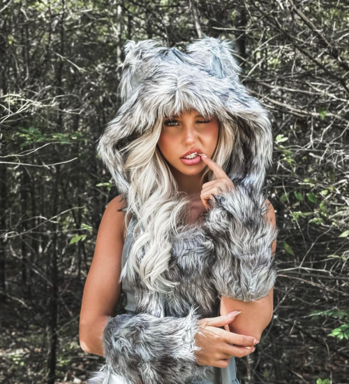 Brooklyn Riley Instagram photos, October 2025 8