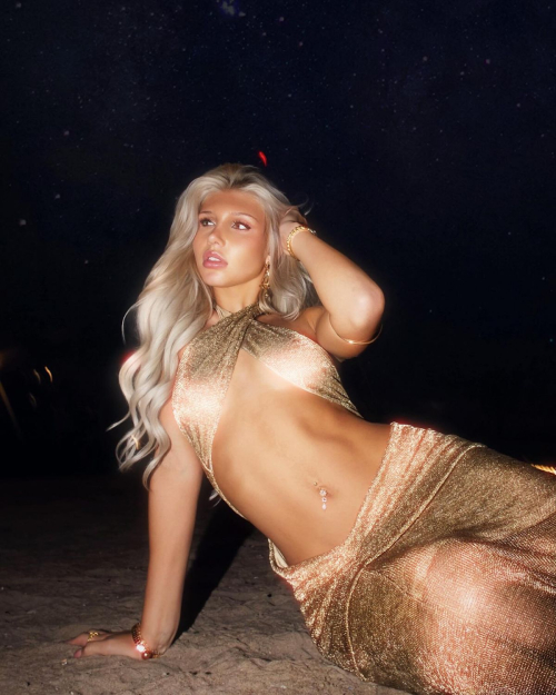 Brooklyn Riley Instagram Photos, October 2025