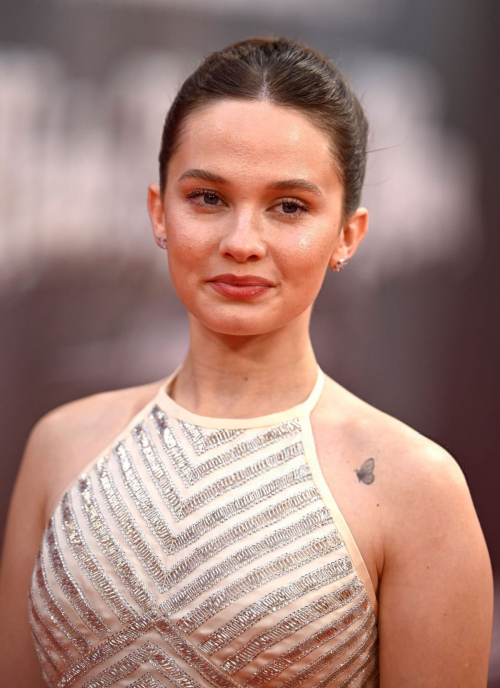 Cailee Spaeny at Wake Up Dead Man Premiere London, October 2025 2