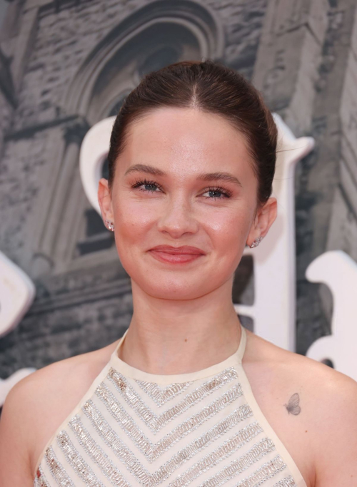 Cailee Spaeny at Wake Up Dead Man Premiere London, October 2025 4