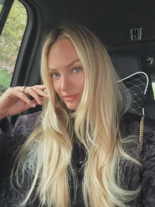 Candice Swanepoel Instagram Photos, October 2025 9