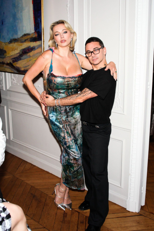 Caroline Vreeland at Christian Siriano Cocktail Preview Paris, September 2025 3
