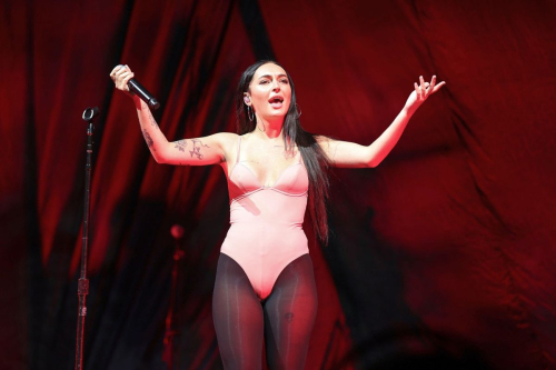 Cil Performs at Dua Lipa Radical Optimism Tour Dallas, October 2025 3