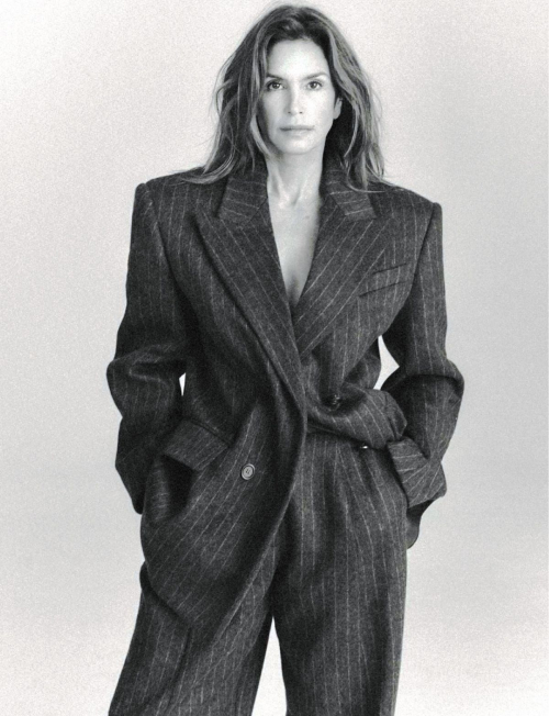 Cindy Crawford in Harper’s Bazaar France, November 2025 3