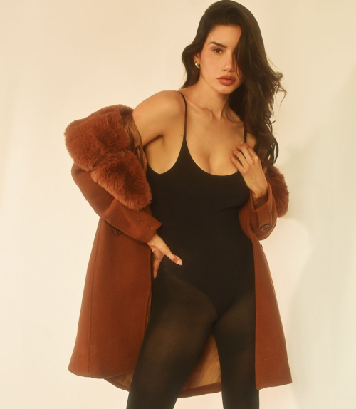 Claudia Coria Instagram Photos and Video, October 2025 15