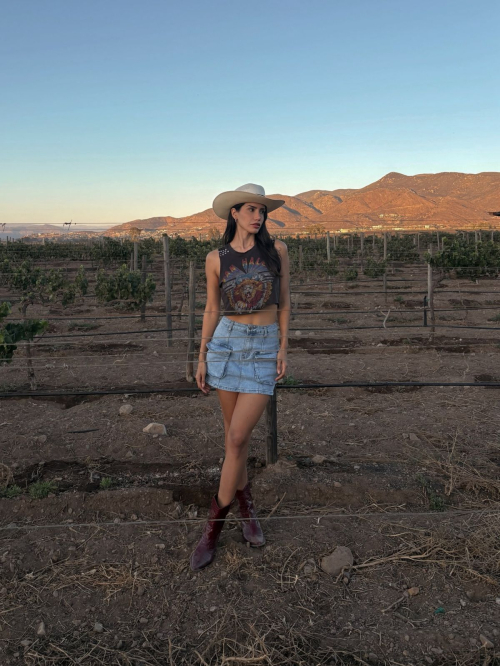 Claudia Coria Instagram Photos and Video, October 2025 32