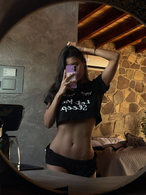 Claudia Coria Instagram Photos and Video, October 2025 36