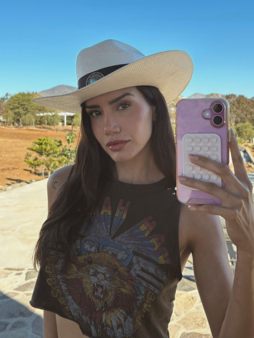 Claudia Coria Instagram Photos and Video, October 2025 37