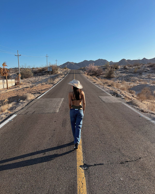 Claudia Coria Instagram Photos and Video, October 2025 47