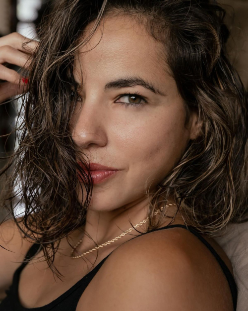 Cristina Rodlo for Rostros, October 2025 7