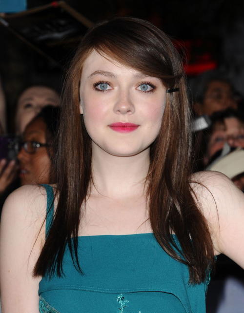 Dakota Fanning at Breaking Dawn Premiere, 2012 2